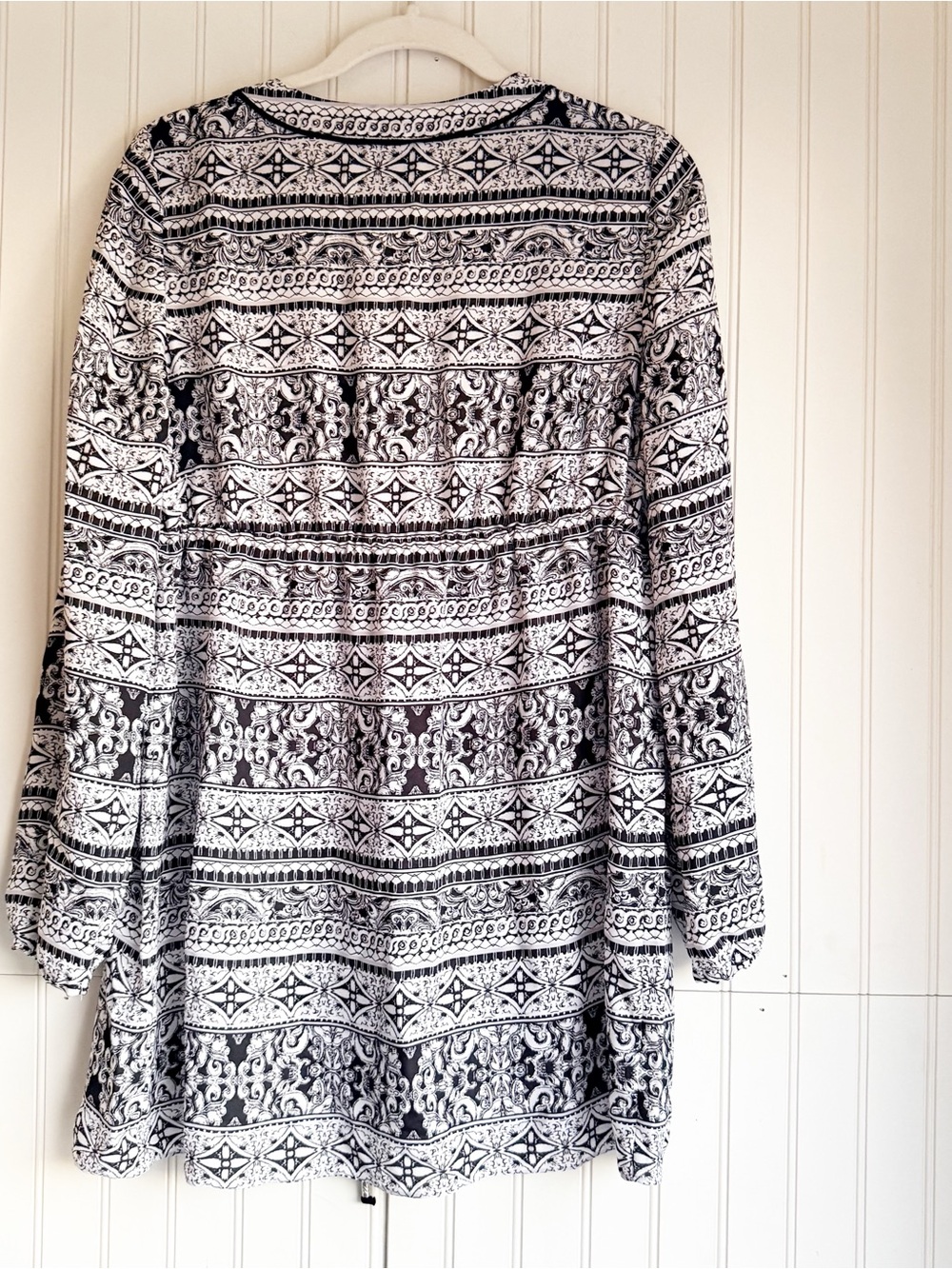 White House Black Market Size 10 Boho Printed Tunic Dress Black White - Picture 5 of 5